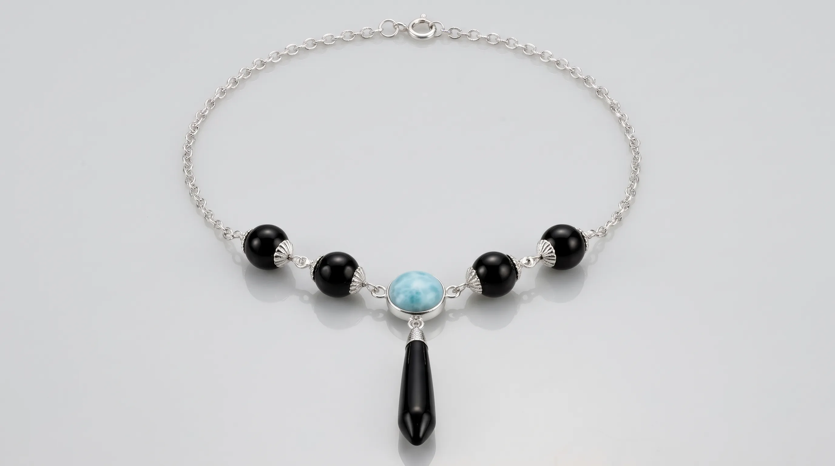Esféricas Azabache Larimar Gota Choker Necklace